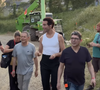 Repérant une famille de riverains qui l'observait depuis son jardin, le chanteur l'a invitée à rejoindre son show

Mika avant son show au festival Papillons de Nuit à Saint-Laurent-de-Cuves dans la Manche en mai 2026. Capture Instagram