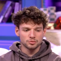 EXCLU "Elle me voit vivre et créer des liens avec plein d'autres personnes..." : Theo P avoue que sa petite amie n'a pas bien vécu sa participation à la Star Academy