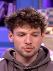 EXCLU "Elle me voit vivre et créer des liens avec plein d'autres personnes..." : Theo P avoue que sa petite amie n'a pas bien vécu sa participation à la Star Academy