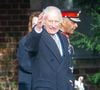 Et autant dire que les musiques qu'il y a mises ont étonné son grand fils
Le roi Charles III d'Angleterre et Camilla Parker Bowles, reine consort d'Angleterre, quittent l'exposition William Morris et Art From The Islamic World à Londres, le 20 décembre 2024.