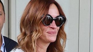 A la Mostra de Venise, Julia Roberts porte une tenue à l’effigie d’un homme et ce n’est pas son mari