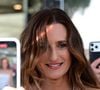 L’actrice privilégie des techniques anti-âge douces et non invasives.

Camille Cottin à la sortie de l'hôtel Marriott lors du 79ème Festival International du Film de Cannes (12 - 23 mai 2026), le 15 mai 2026. © Romain Doucelin / Bestimage