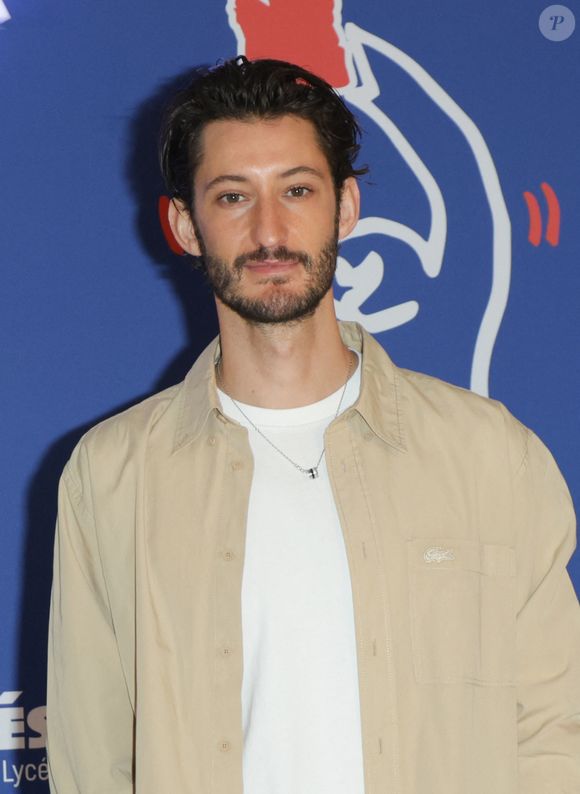 Pierre Niney - Le "César des Lycéens 2025" a été remis, au sein du Grand Amphithéâtre de la Sorbonne, au film "Le Comte de Monte-Cristo" réalisé par M. Delaporte et A. de La Patellière, produit par D. Rassam et J. Seydoux, Paris le 26 mars 2025.
© Coadic Guirec/Bestimage