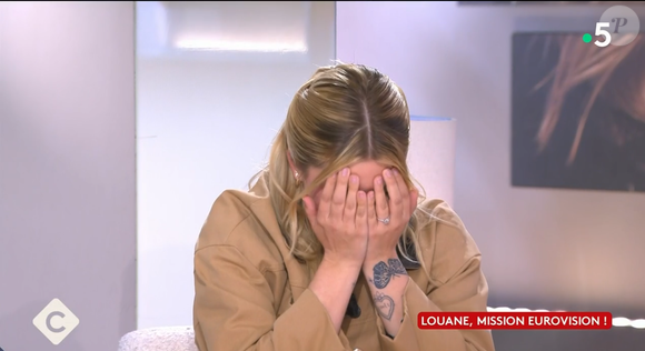 Louane invitée dans "C à Vous", ce mardi 22 avril 2025, capture d'écran France 5