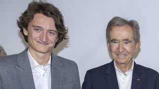 À 27 ans, Jean est le plus jeune fils de Bernard Arnault : Chez LVMH, il est celui qui permet une certaine familiarité !