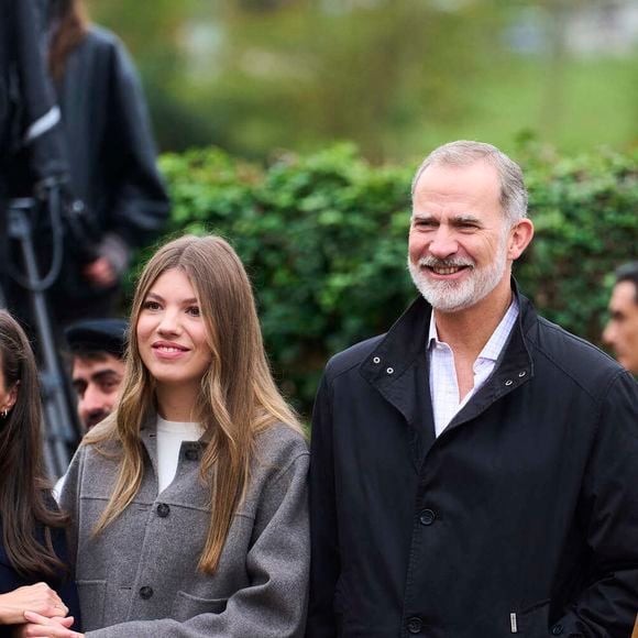 Le roi Felipe VI et la reine Letizia d'Espagne, La princesse Leonor, L'infante Sofia d'Espagne visitent Valdesoto, récompensé du Prix de la Ville Exemplaire des Asturies 2025, le 25 octobre 2025.

Photo :  Zuma Press / Bestimage