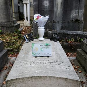 Marie Trintignant (actrice) - Illustration des tombes des personnalités célèbres au cimetière du Père Lachaise à Paris
© Céline Bonnarde / Bestimage