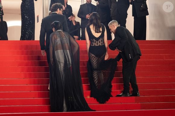 Noémie Merlant, Marion Cotillard - Montée des marches du film " Roma elastica " lors du 79ème Festival International du Film de Cannes, le 20 mai 2026. © Jacovides-Moreau / Bestimage