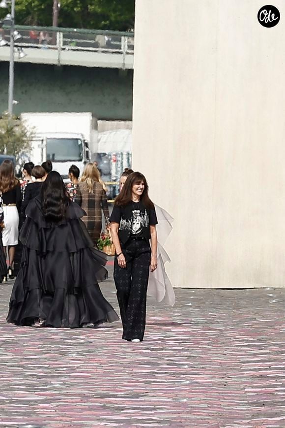 La designer Virginie Viard au défilé Chanel collection Haute Couture Automne/Hiver 2023/24 lors de la Fashion Week de Paris, à Paris, France, le 4 juillet 2023. 

Agence / Bestimage