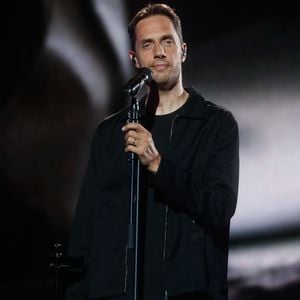 "Montréal, c’est vraiment une terre d’accueil très ouverte et y a beaucoup moins de tensions qu’en France, on ne peut pas se le cacher. En France, c’est tendu depuis quelques années à tout point de vue. On le voit dans les gens, dans les rapports entre les gens. [...] Je trouve qu’on a perdu un peu cette curiosité de l’autre."

Exclusif - Grand Corps Malade (Fabien Marsaud) - Enregistrement de l'émission "Eternel Aznavour, le concert événement", diffusée le 18 octobre sur France 3 © Christophe Clovis-Cyril Moreau / Bestimage