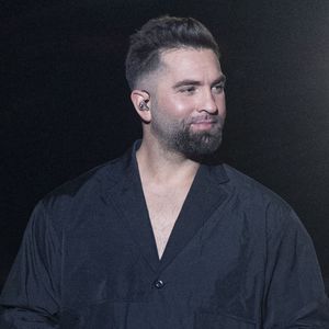 Kendji Girac a dû décliner la proposition d'un membre de la tribu à qui il a rendu visite

Exclusif - Kendji Girac - Enregistrement de l'émission "La fête de la chanson française" à Paris, présentée par L.Thilleman et A.Manoukian, et diffusée sur France 3
© Pierre Perusseau / Bestimage