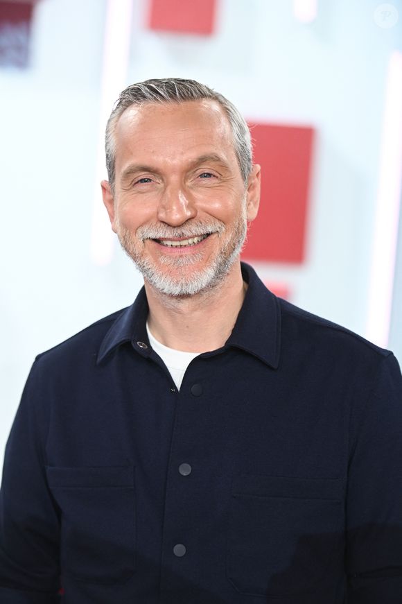 Exclusif - Olivier Norek - Enregistrement de l'émission Vivement dimanche au studio rive gauche presentée par M. Drucker avec une diffusion sur France 3 le 23 novembre. © Guillaume Gaffiot/Bestimage