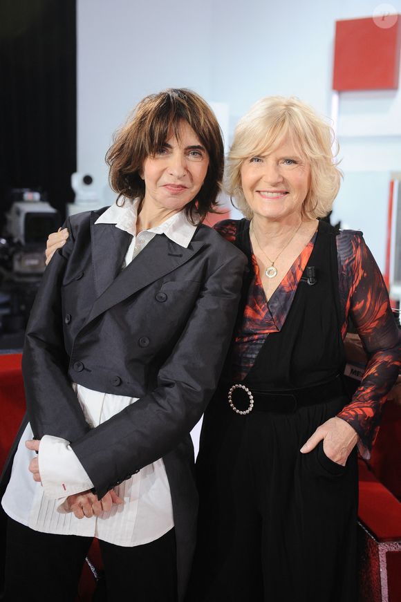Exclusif - Nathalie Garçon et Catherine Ceylac - Enregistrement de l'émission Vivement dimanche au studio Rive Gauche , presentée par Michel Drucker . Diffusion sur France 3 le 22/03/2026. Photos prises le 11 mars 2026. © Guillaume Gaffiot / Bestimage