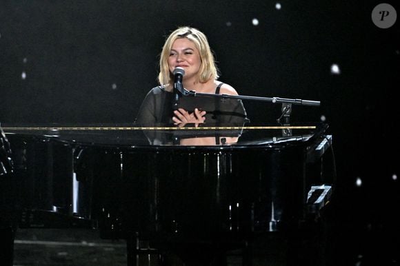 Exclusif - Louane Emera - Enregistrement de l'émission "La chanson de l'année" dans les Arènes de Nîmes, présentée par N.Aliagas et diffusée le 17 juin sur TF1 © Bruno Bebert-Christophe Clovis / Bestimage