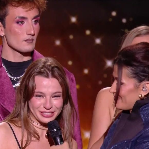 Cette dernière était très émue après avoir été éliminée face à Victor. 

Star Academy - prime du 10 janvier 2025
