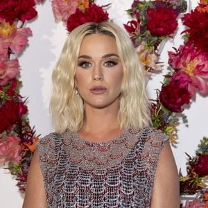 Katy Perry et Justin Trudeau ont été vus ensemble à Montréal, d’abord en promenade dans le parc du Mont-Royal, puis lors d’un dîner au restaurant Le Violon.

Katy Perry au photocall du dîner de lancement des Parfums Louis Vuitton, Stellar Times, Cosmetic Cloud, Dancing Blossom, Rhapsody et Symphony, à la fondation Louis Vuitton à Paris, France. © Olivier Borde/Bestimage