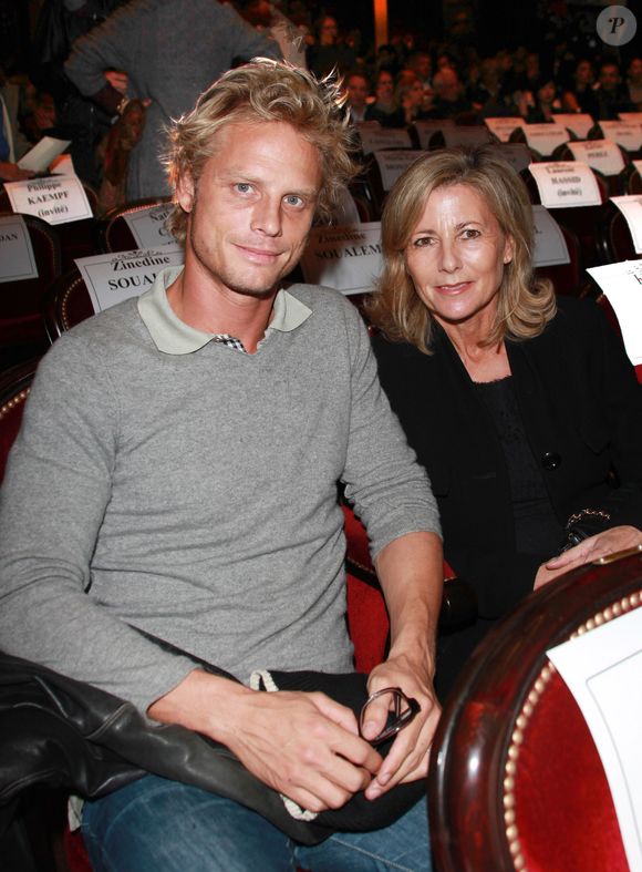 Leur grande différence d'âge a beaucoup fait parler à l'époque.

Claire Chazal et Arnaud Lemaire à Paris en 2013. © Agence / Bestimage