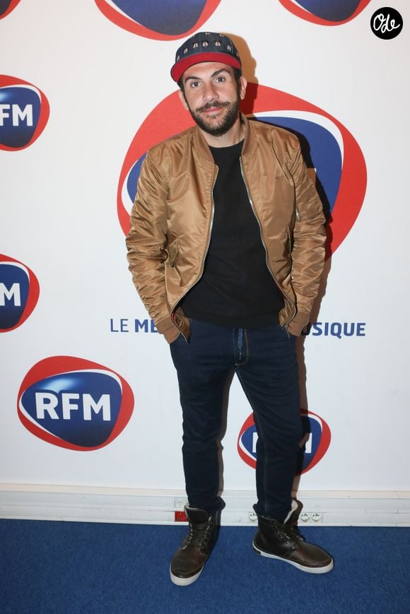 Laurent Ournac co-animateur dans les studios de RFM à Paris le 15 avri 2016. © CVS/Bestimage