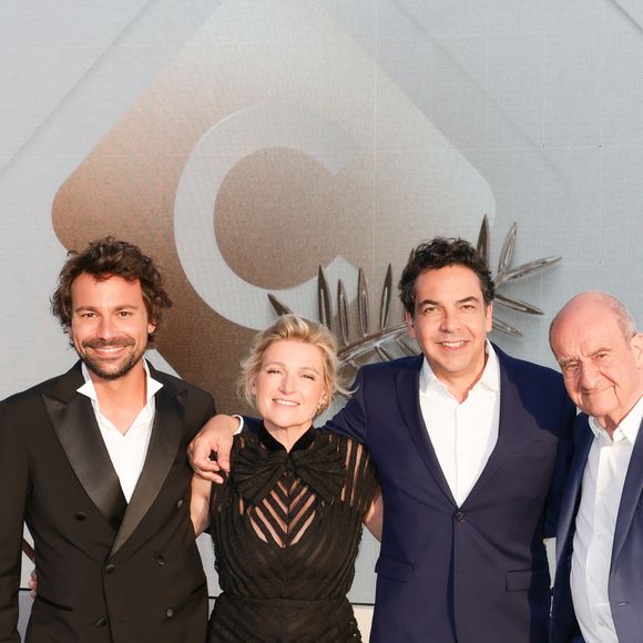 Bertrand Chameroy, Patrick Cohen, Anne-Elisabeth Lemoine, Pierre Lescure sur le plateau de l'émission "C à vous" lors du 78ème Festival International du Film de Cannes, France, le 14 mai 2025. © Jack Tribeca/Bestimage