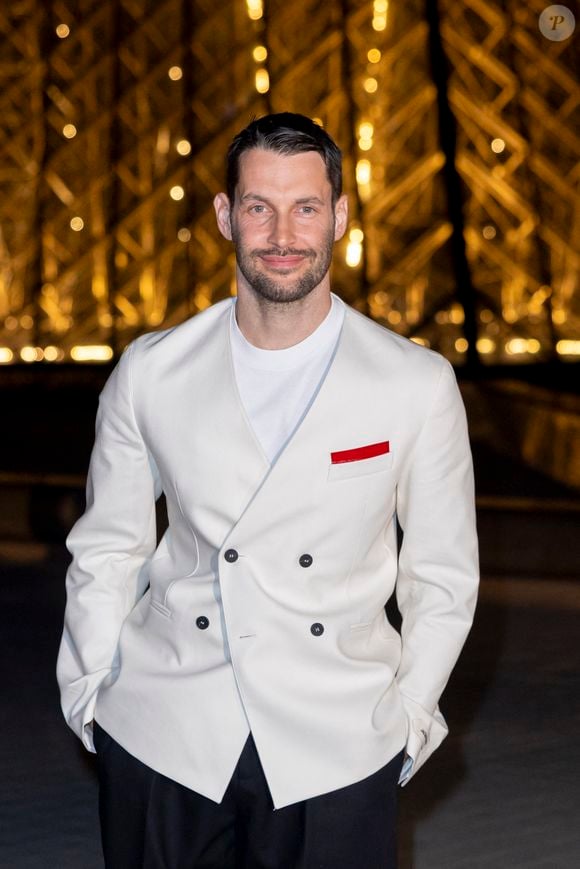 Simon Porte Jacquemus - Photo Call du « Le Grand Diner du Louvre « lors de la Fashion Week  à Paris le 5 mars 2025. © Olivier Borde /Bestimage