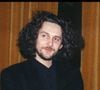 Il ajoutait : "Mylène était charmante, mais elle parlait très très peu, elle avait une étrangeté, elle était assez marquante dans ses silences... Elle était presque conforme à l'image de 'Maman a tort'. Et finalement on a enregistré avec elle".
Archives - Mylène Farmer et Laurent Boutonnat à la première de "Giorgino" @Rindoff-Bowen