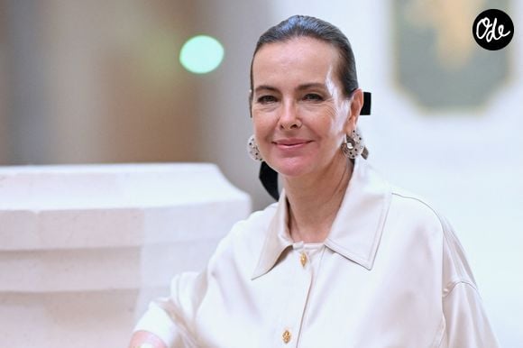 Carole Bouquet assiste au défilé Chanel Haute Couture automne-hiver 2026/2027 dans le cadre de la Fashion Week de Paris, le 7 juillet 2026 à Paris, en France. Photo de Franck Castel/ABACAPRESS.COM