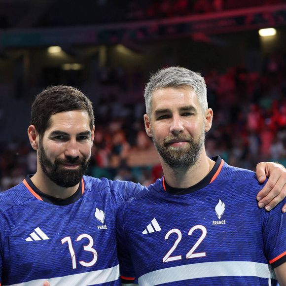 “Tellement fier du chemin que tu as parcouru et de la manière dont tu as porté le plus beau des maillots frérot”, a écrit Nikola Karabatic de son côté

Nikola Karabatic (France) et Luka Karabatic lors des JO de Paris 2024 au Stade Pierre Mauroy de Lille, France, le 7 août 2024. © Laurent Sanson/Panoramic/Bestimage