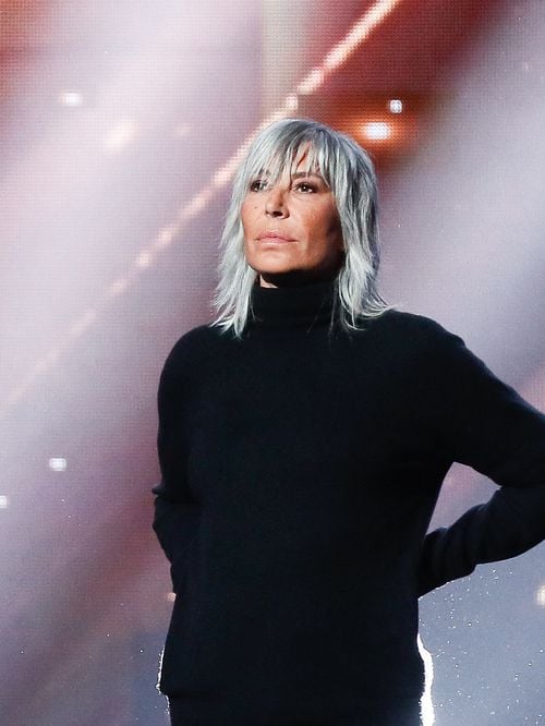 Zazie annonce le départ de son père Hervé Truchis de Varennes, il était issu d'une grande famille de la noblesse française et architecte