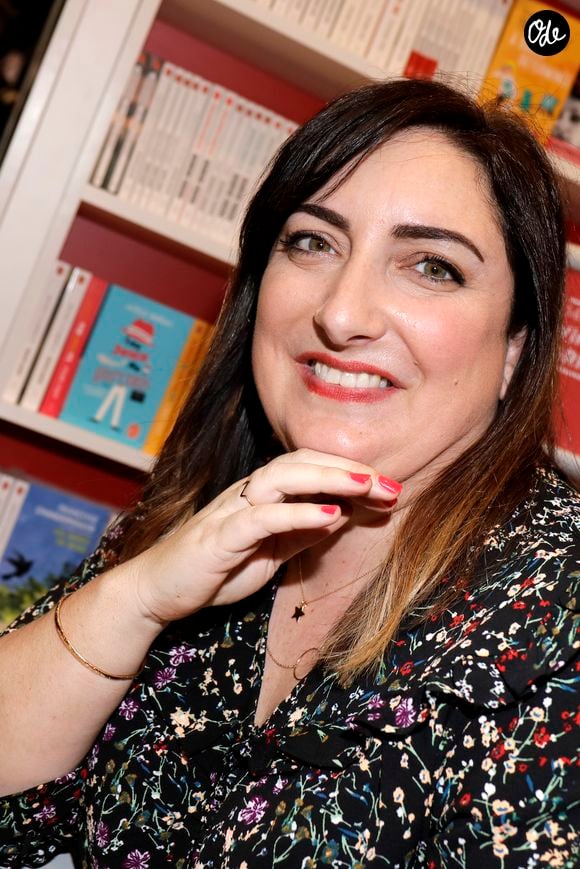 Virginie Grimaldi - 38ème salon du livre de Paris à la Porte de Versailles, Paris le 17 mars 2018. © Cédric Perrin/Bestimage