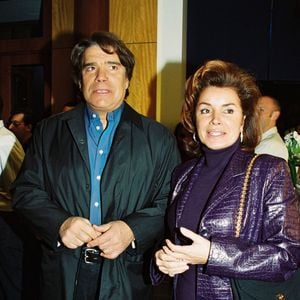 Archive - Bernard Tapie et sa femme Dominique - Inauguration de la Boutique "Bleu comme bleu" a Paris, 2000. © JLPPA / Bestimage