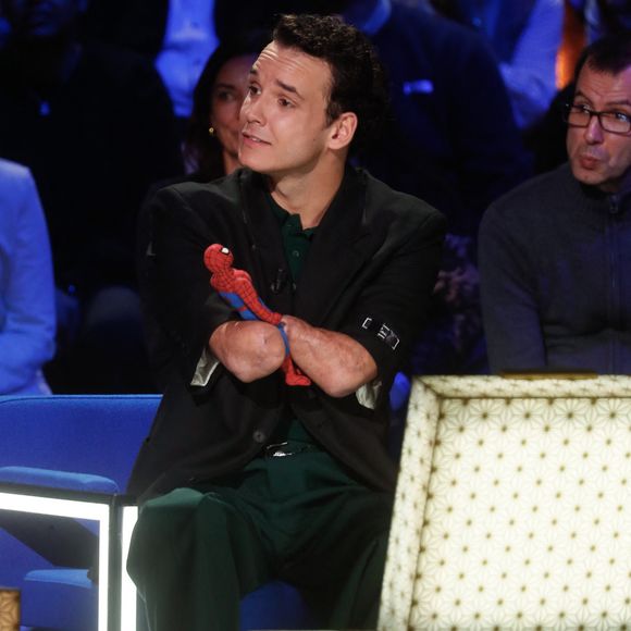 Exclusif - Théo Curin - Enregistrement de l'émission "La Boîte à Secrets N°19" dans les studios de la Cité du Cinéma à Saint-Denis, présentée par F.Bollaert et diffusée le 3 janvier sur France 3
© Christophe Clovis / Bestimage