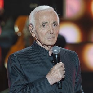 Ce catalogue incluait notamment des œuvres liées à Édith Piaf, Charles Trenet et d’autres grands noms de la chanson française.
Charles Aznavour - Enregistrement de l'émission "Dernier Show" de Michel Sardou, qui sera diffusée le 21 octobre en prime time sur France 2, au Palais des Sports à Paris. Le 12 septembre 2017
© Pierre Perusseau / Bestimage