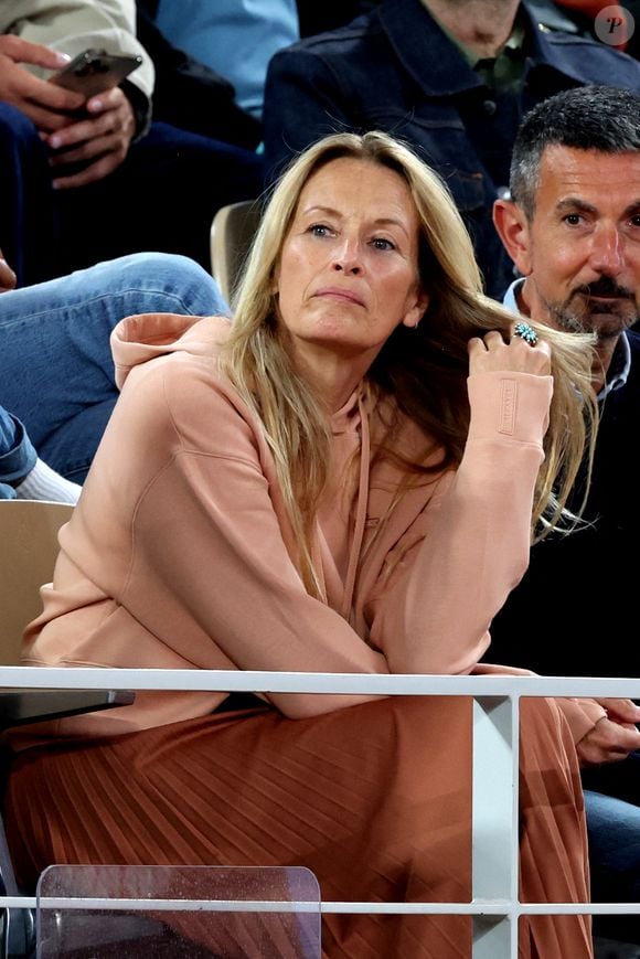Estelle Lefébure dans les tribunes lors des Internationaux de France de Tennis de Roland Garros, à Paris, France. © Jacovides-Moreau/Bestimage