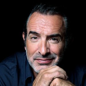 Exclusive - Jean Dujardin pose à l'hôtel Le Marois à Paris, France, le 03 septembre 2024. Photo par Jerome Dominé/ABACAPRESSCOM