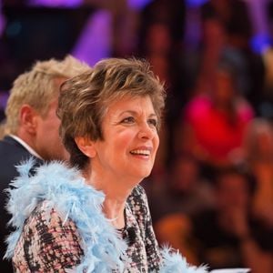 Elle s'en est allée au mois de janvier, emportée par la maladie à corps de Lewy, mélange de Parkinson et d'Alzheimer 
Exclusif - Catherine Laborde - 1000ème de l'émission "Touche pas à mon poste" (TPMP) en prime time sur C8 à Boulogne-Billancourt le 27 avril 2017. Agence / Bestimage