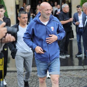 Fabien Barthez - Les joueurs de football de l'équipe de France 98 championne du monde quittent l'hôtel Crillon à l'occasion du 20ème anniversaire de leur victoire. Paris le 11 juin 2018.
Crédit : Agence / Bestimage