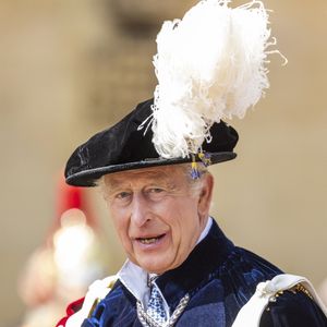 De son côté, le roi Charles III prépare quant à lui ses obsèques

Le roi Charles III lors du Order Of The Garter Service au château de Windsor le 16 juin 2025.
Crédit : Backgrid UK/ Bestimage