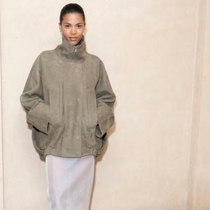 Tina Kunakey au défilé Jacquemus au 51 rue Raynouard lors de la Fashion Week Masculine prêt-à-porter Automne/Hiver 2025-2026 à Paris, le 26 janvier 2025. 
© Olivier Borde / Bestimage