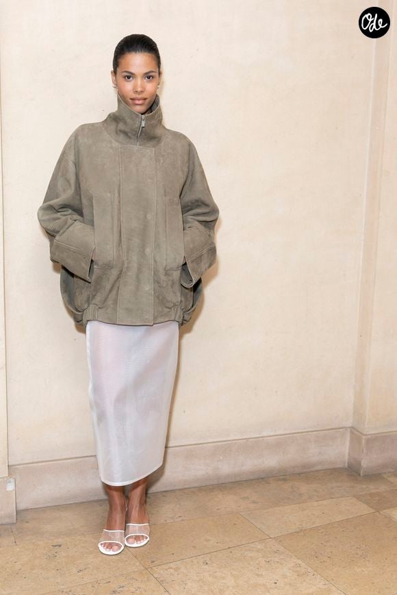 Tina Kunakey au défilé Jacquemus au 51 rue Raynouard lors de la Fashion Week Masculine prêt-à-porter Automne/Hiver 2025-2026 à Paris, le 26 janvier 2025. 
© Olivier Borde / Bestimage