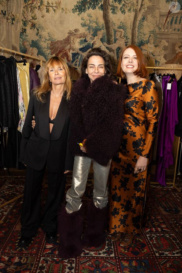 Exclusif - Axelle Laffont, Sandra Sisley, Elodie Frégé - Présentation de la nouvelle collection de la marque Oud automne/hiver 2025-2026 dans les salons des restaurants Lafayette à Paris. Le 3 février 2025.
© Jeremy Melloul / Bestimage