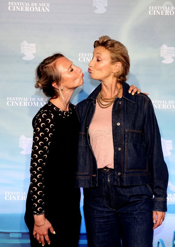 Audrey Lamy et sa soeur Alexandra Lamy - 6ème édition du festival Cinéroman à Nice le 1er octobre 2024. © Dominique Jacovides - Bruno Bebert / Bestimage