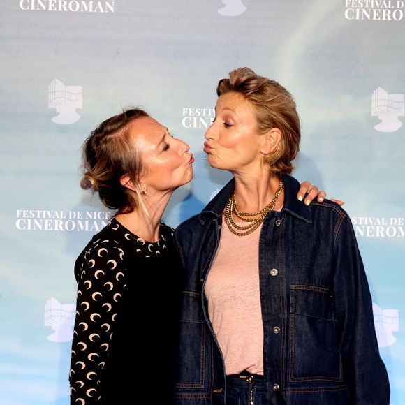 Audrey Lamy et sa soeur Alexandra Lamy - 6ème édition du festival Cinéroman à Nice le 1er octobre 2024. © Dominique Jacovides - Bruno Bebert / Bestimage