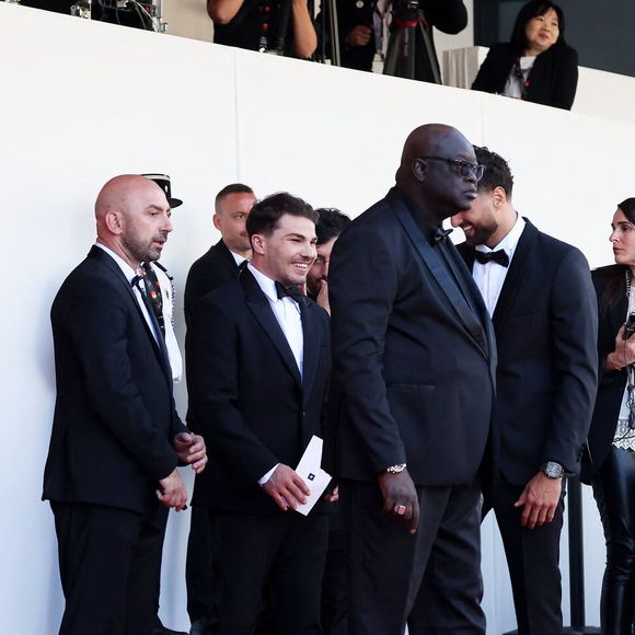 Antoine Dupont - Antoine Dupont et Iris Mittenaere se retrouvent sur les marches  du film « Dossier 137 » lors du 78ème Festival International du Film de Cannes le 15 mai 2025.

© Jacovides / Moreau / Bestimage