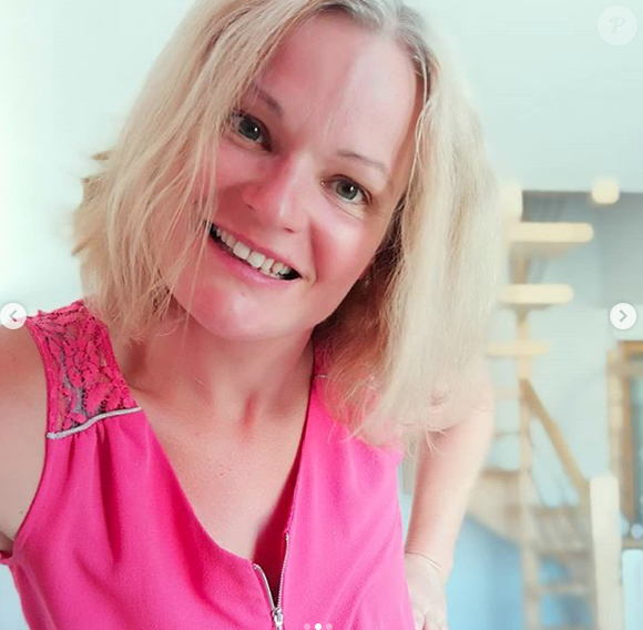 D'autres anciens candidats n'ont pas non plus participé comme Aude.

Aude, candidate de "L'amour est dans le pré" en 2018, est apparue amincie sur des photos postées sur Instagram. Août 2020.