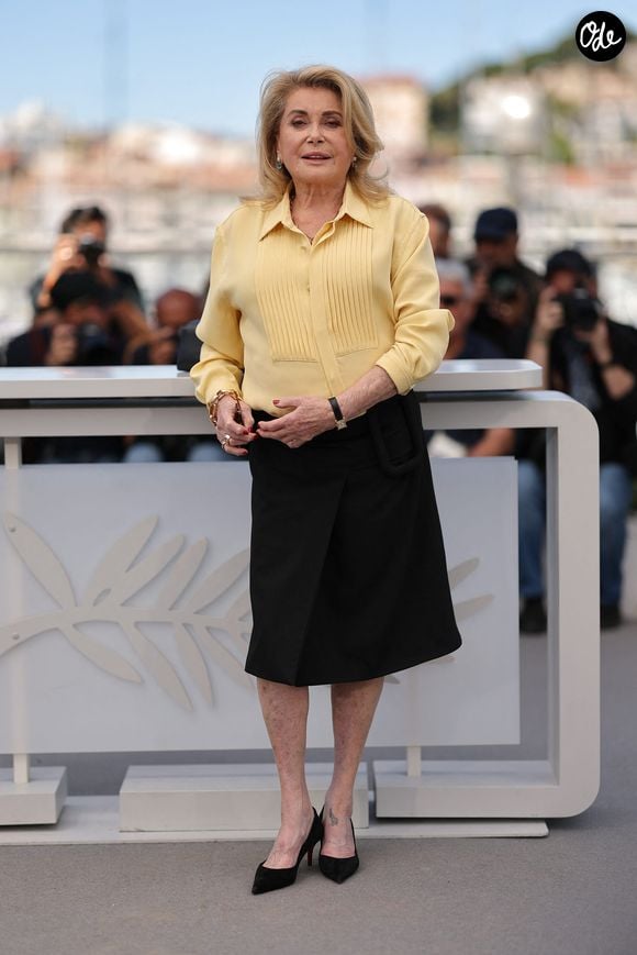 L'illustre actrice a possédé et façonné cette majestueuse bâtisse pendant plus de trente ans.

Catherine Deneuve au photocall du film "Gentle Monster" lors du 79ème Festival International du Film de Cannes, France, le 16 mai 2026. © Jacovides-Moreau/Bestimage