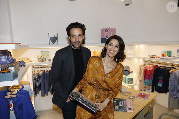 Le soutien de son mari l'a énormément aidée.

Exclusif - Laurie Cholewa et son mari Greg Levy - Séance de dédicace du premier album jeunesse de Laurie Cholewa, "Rose, Niels, et le Poupounou dans la jungle" à la boutique Bonton Grenelle, Paris. © Marc Ausset-Lacroix/Bestimage