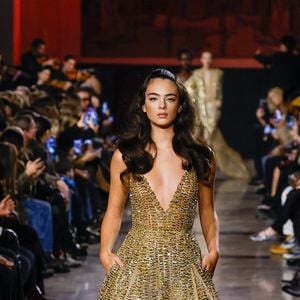Elle a participé au défilé du créateur Elie Saab dans la cadre de la Fashion week de Paris le mercredi 28 janvier 2026
Deva Cassel - Défilé Elie Saab, Collection Haute Couture Printemps/Eté 2026 lors de la Fashion Week de Paris (PFW) au Musée Rodin, à Paris, France, le 28 janvier 2026. © Bestimage