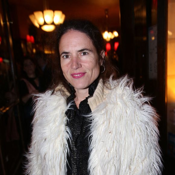 Interrogée par Maïtena Biraben pour le média "Mesdames", Mazarine Pingeot a évoqué un souvenir difficile de sa vie : l'enterrement de son père, au mois de janvier 1996.

Mazarine Pingeot assistant au 12e Prix de La Closerie Des Lilas Literary Awards qui s'est tenu à La Closerie Des Lilas à Paris, France, le 16 avril 2019.