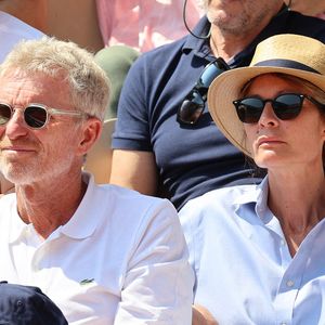 Denis Brogniart, Hortense Brogniart dans les tribunes lors des Internationaux de France Roland Garros 2023 le 06 juin 2023 à Paris, France. Photo Nasser Berzane/Abaca