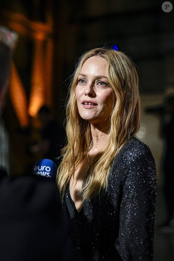 Vanessa Paradis lors de la cérémonie d'ouverture de la 15ème édition du festival Lumière à la Halle Tony Garnier de Lyon le 12 octobre 2024.

© Sandrine Thesillat / Panoramic / Bestimage